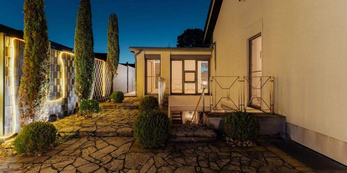 Einfamilienhaus Bergisch Gladbach Schildgen - 7 Zimmer, 282 m&sup2;, 892.000&euro; | Angebot:25799879