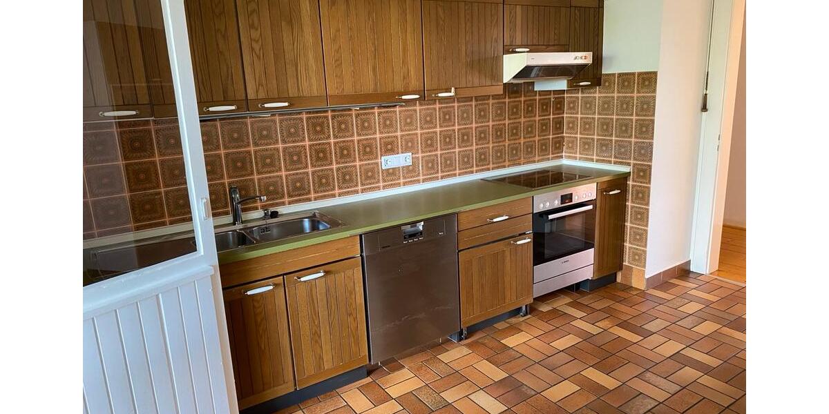 Hochparterre Solingen Wald - 2.5 Zimmer, 90 m&sup2;, 720&euro; | Angebot:24804574