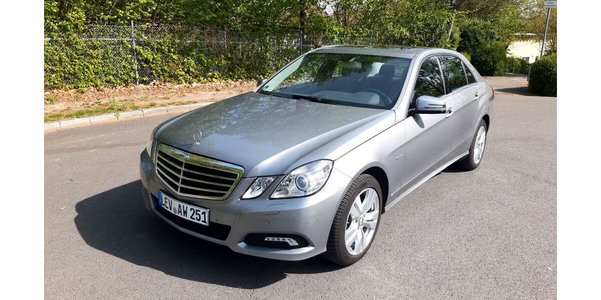 Mercedes-Benz 250 103.000 km 11.500 &euro; Leverkusen 51381
