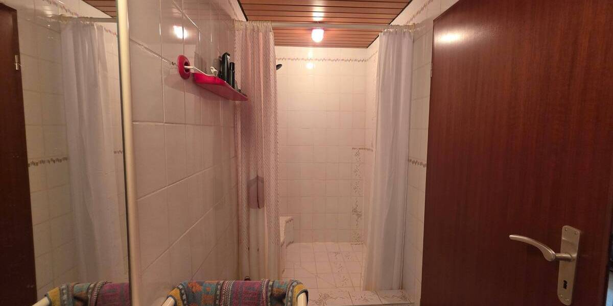 Mehrfamilienhaus, Wohnhaus Velbert Mitte - 6 Zimmer, 230 m&sup2;, 490.000&euro; | Angebot:25680198