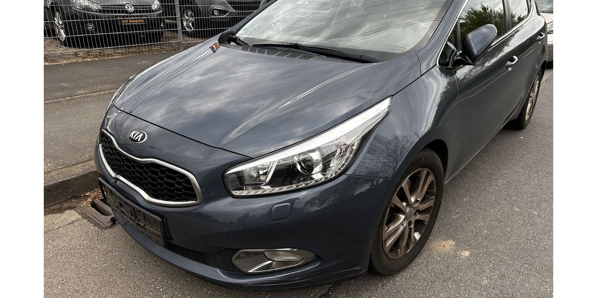 Kia Andere 237.000 km 3.999 &euro; Köln 51145