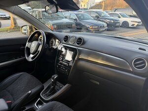 Suzuki Vitara 1.5 Comfort+HYBRID avi+CarPlay+Sitzhzg.+ 38.263 km 19.988 &euro; Meerbusch 40667