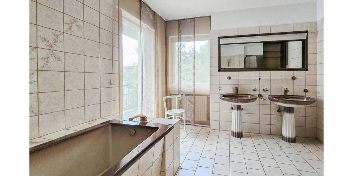 Mehrfamilienhaus, Wohnhaus Leverkusen Lützenkirchen - 5 Zimmer, 193 m&sup2;, 580.000&euro; | Angebot:26220690