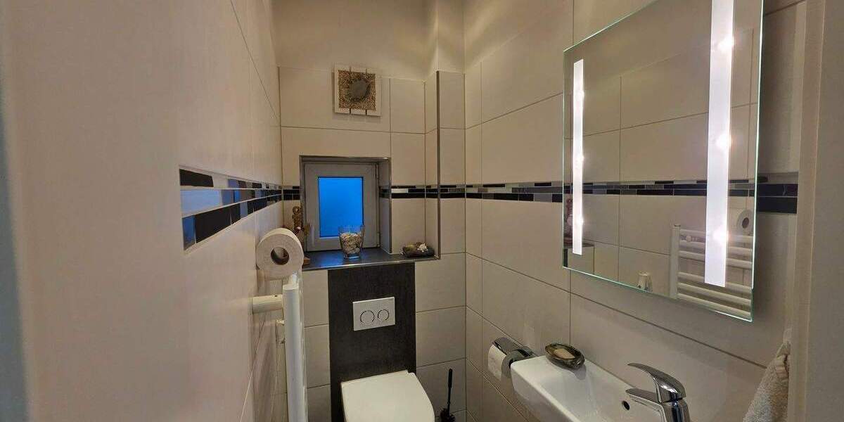 Doppelhaushälfte Velbert Mitte - 5 Zimmer, 145 m&sup2;, 560.000&euro; | Angebot:25897604