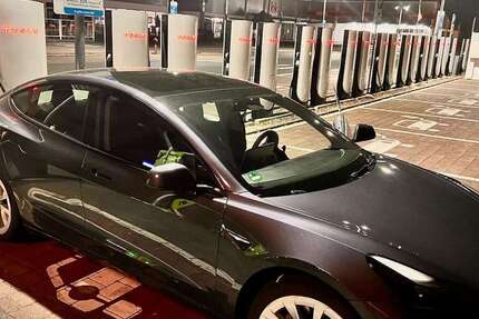 Tesla Model 3 50.000 km 27.500 &euro; Düsseldorf, Stadt 40237