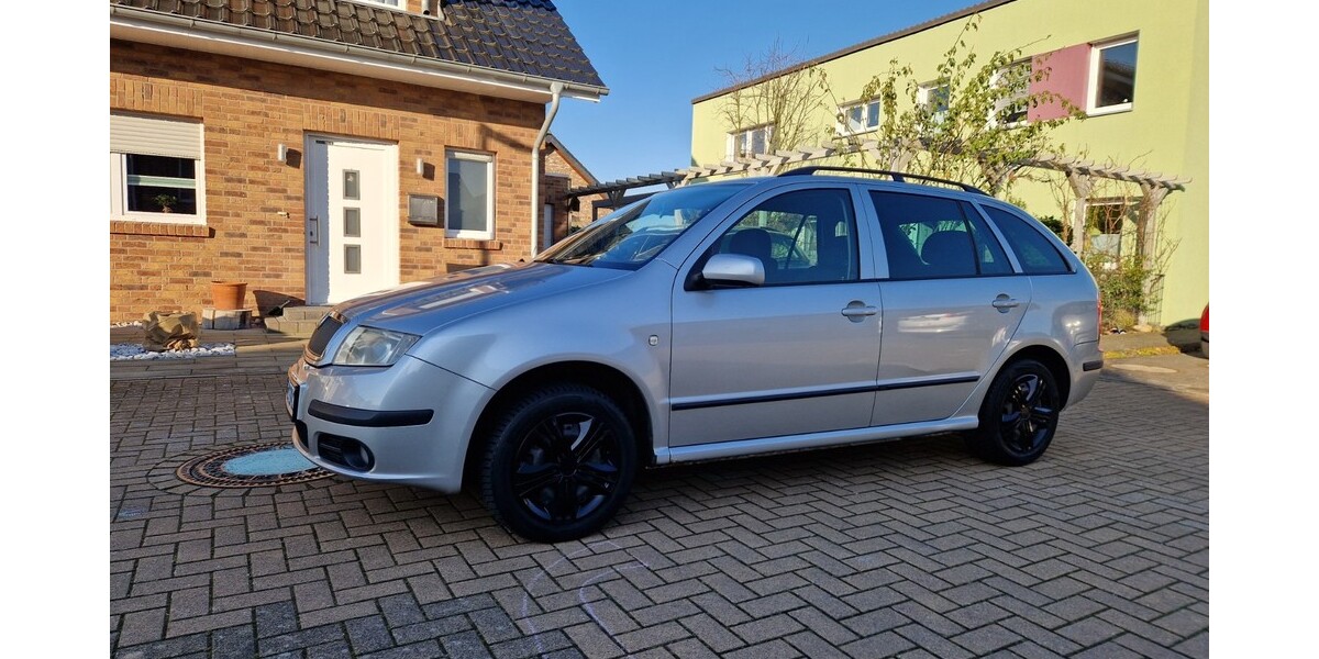 Skoda Fabia 389.000 km 1.380 &euro; Dormagen 41539