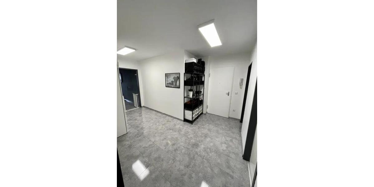 Etagenwohnung Grevenbroich - 3 Zimmer, 90 m&sup2;, 1.080&euro; | Angebot:26045516