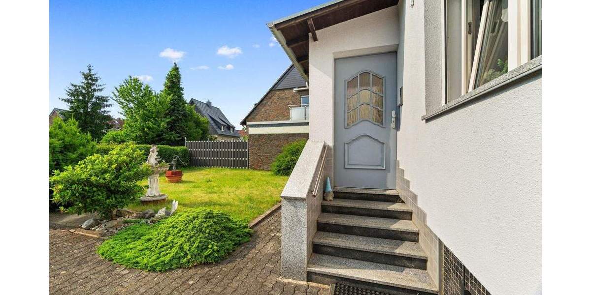 Mehrfamilienhaus, Wohnhaus Düsseldorf Oberbilk - 5 Zimmer, 123 m&sup2;, 590.000&euro; | Angebot:25779430