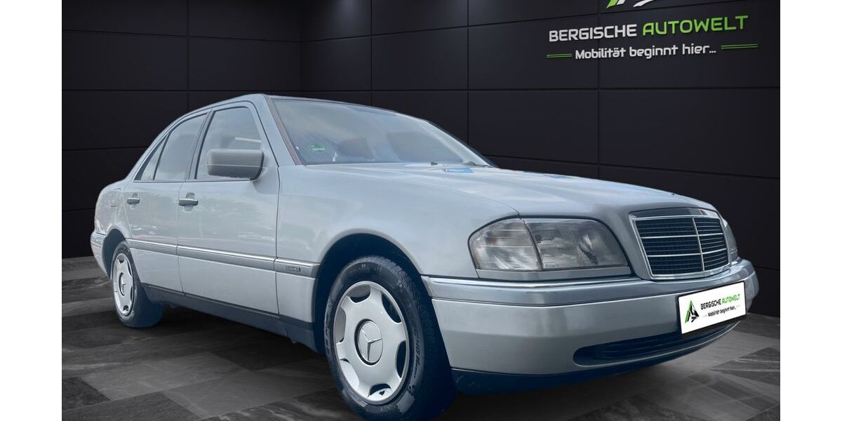 Mercedes-Benz C 180 139.546 km 5.980 &euro; Bergisch Gladbach 51469