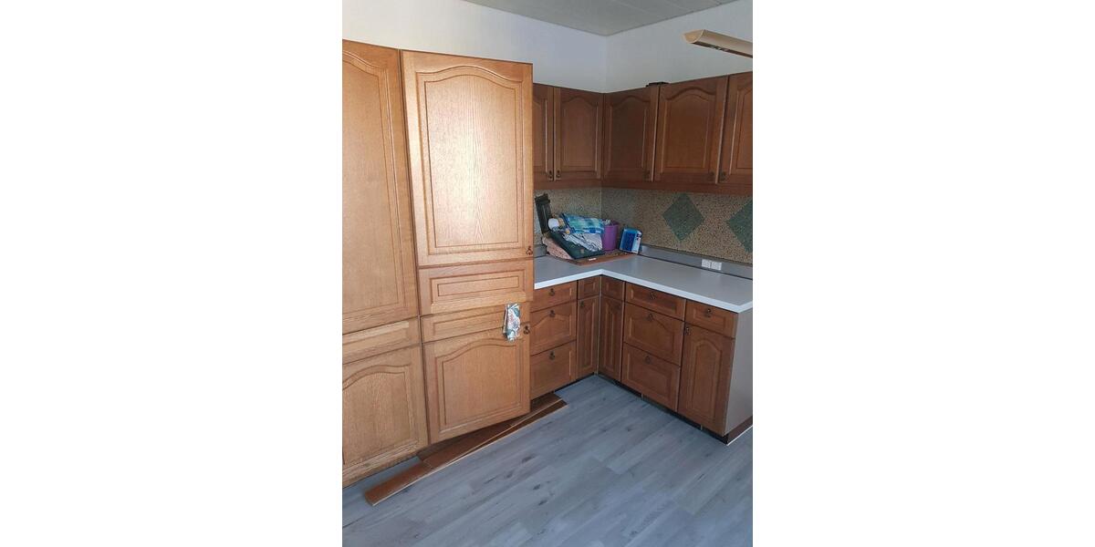 Etagenwohnung Solingen Wald - 3 Zimmer, 83 m&sup2;, 800&euro; | Angebot:25429103