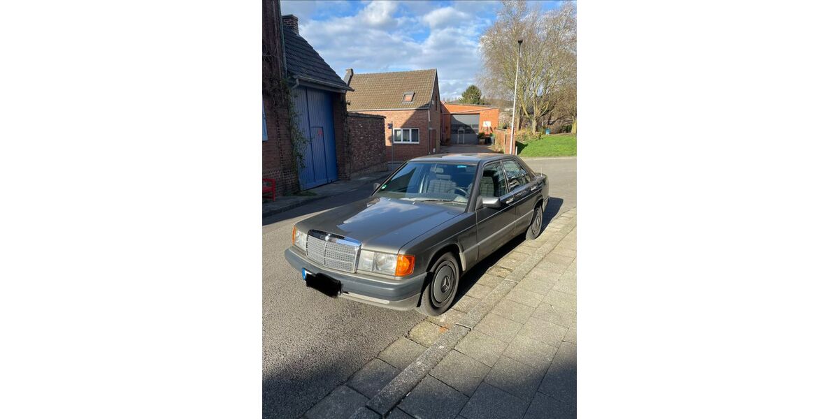 Mercedes-Benz 190 273.000 km 4.000 &euro; Grevenbroich 41517