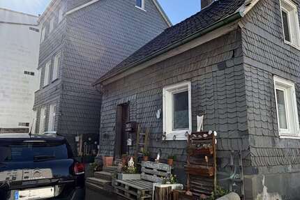 Haus Solingen Höhscheid - 12 Zimmer, 280 m&sup2;, 339.000&euro; | Angebot:26275687