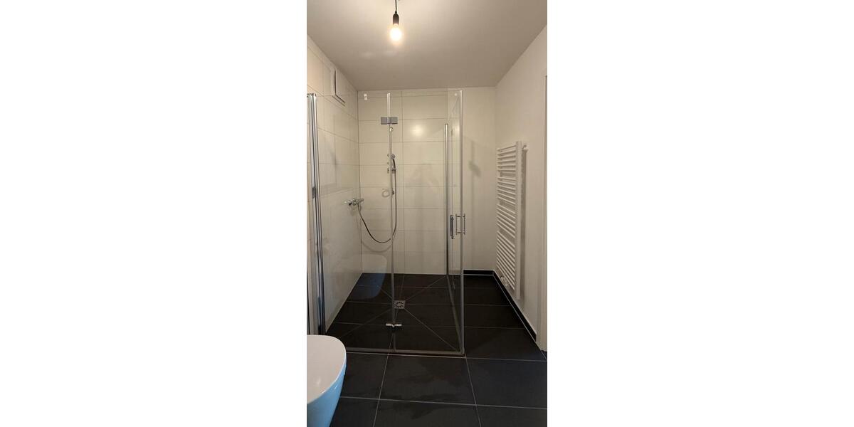 Etagenwohnung Bergisch Gladbach - 3 Zimmer, 82 m&sup2;, 1.184&euro; | Angebot:25417346