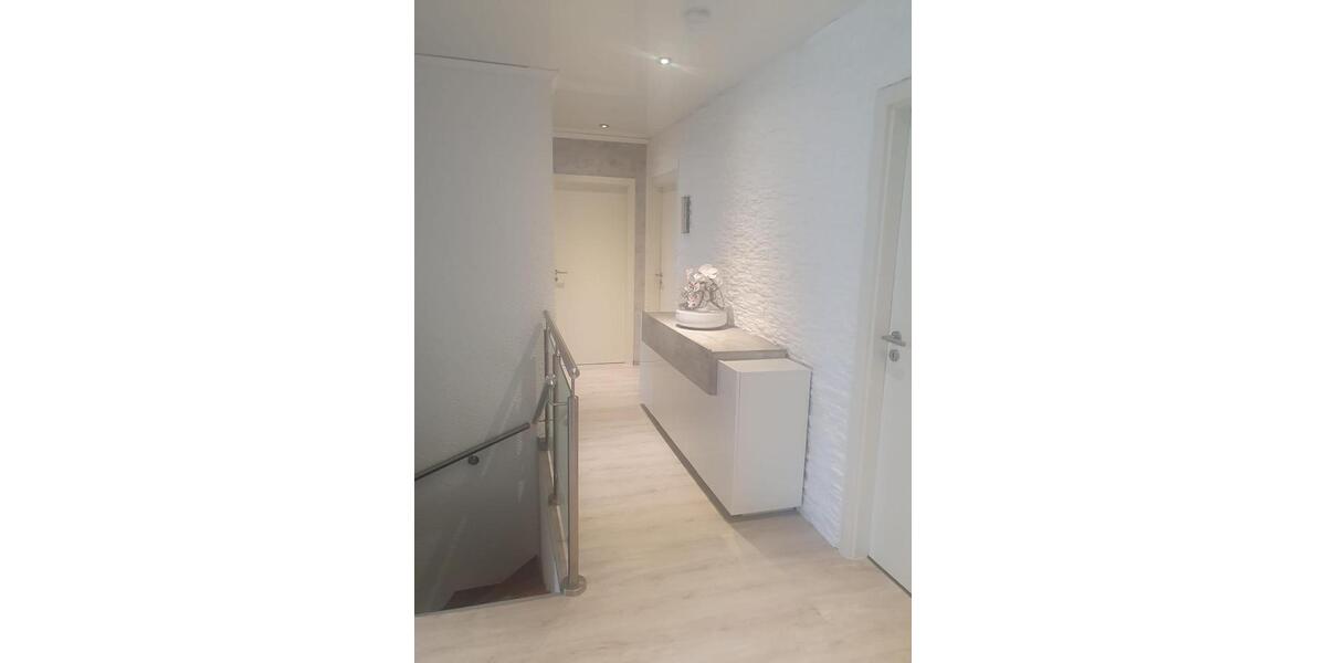 Bungalow Düsseldorf Stadtbezirk 3 - 8 Zimmer, 207 m&sup2;, 359.000&euro; | Angebot:26222135