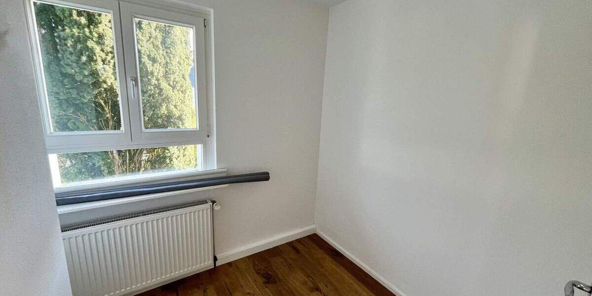 Einfamilienhaus Burscheid - 6 Zimmer, 157 m&sup2;, 715.000&euro; | Angebot:25770241