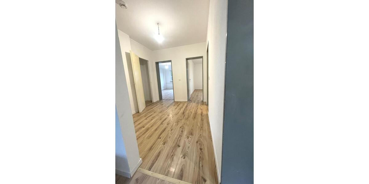 Etagenwohnung Wuppertal Gemarkung Nächstebreck - 2.5 Zimmer, 64 m&sup2;, 550&euro; | Angebot:25857618