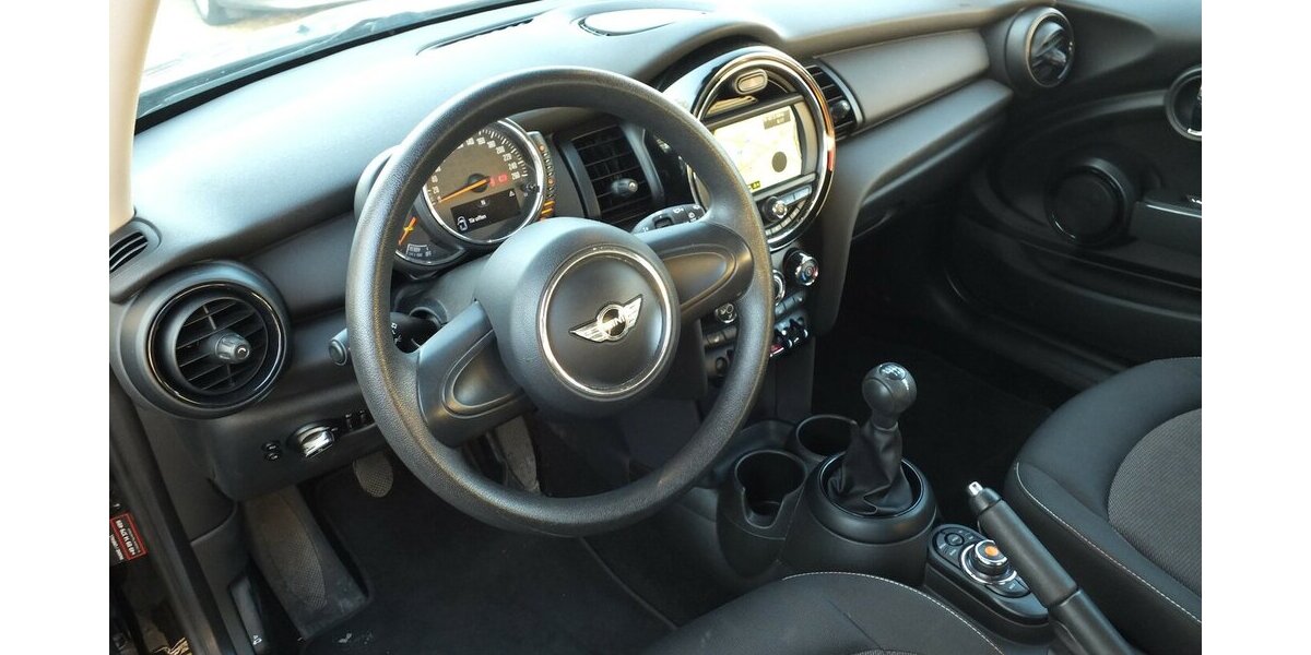 Mini ONE SALT NAVIGATION PDC SITZHEIZUNG KLIMAANLAGE 85.217 km 11.804 &euro; Köln 50858