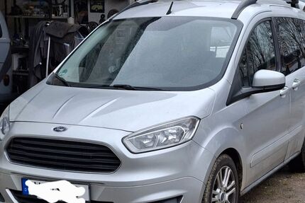Ford Tourneo Courier 130.500 km 6.100 &euro; Wuppertal 42327