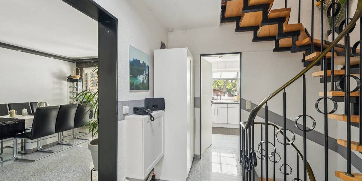 Reihenmittelhaus Dormagen Hackenbroich - 6 Zimmer, 107 m&sup2;, 470.000&euro; | Angebot:26291688