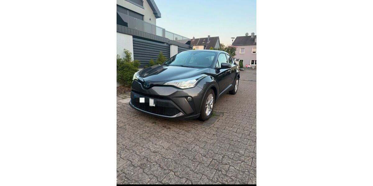Toyota C-HR 70.000 km 16.350 &euro; Mettmann 40822