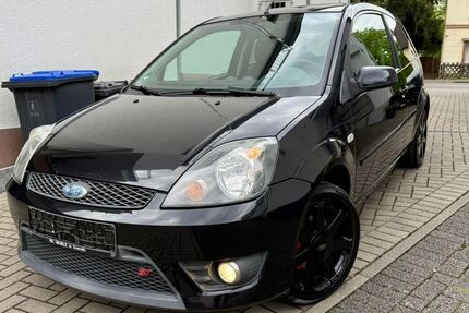 Ford Fiesta 147.118 km 3.390 &euro; Bergisch Gladbach 51469
