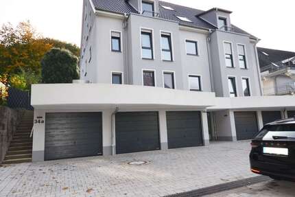 Wohnung Remscheid Lüttringhausen - 4 Zimmer, 138 m&sup2;, 1.450&euro; | Angebot:27323611