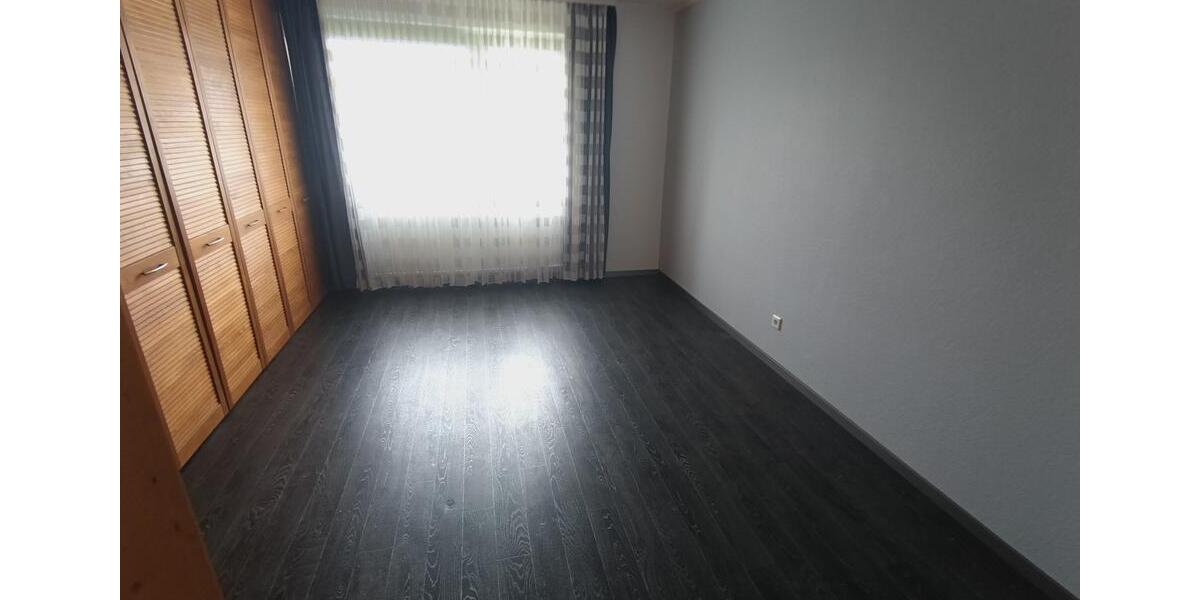 Etagenwohnung Wuppertal Gemarkung Ronsdorf - 3 Zimmer, 83 m&sup2;, 185.000&euro; | Angebot:26223568