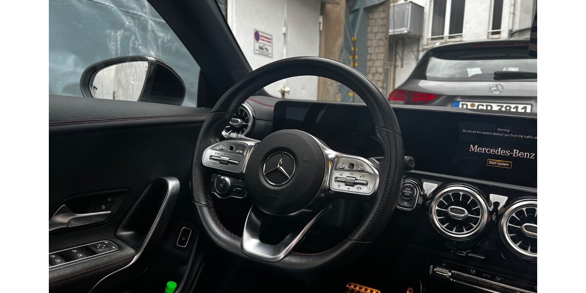 Mercedes-Benz CLA Coupe 74.200 km 34.000 &euro; Düsseldorf 40213