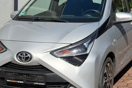 Toyota Aygo (X) 180.600 km 4.999 &euro; Velbert 42551