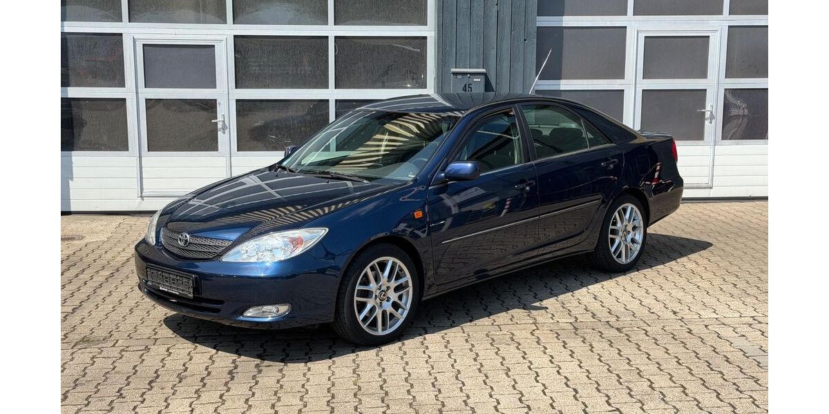 Toyota Camry 180.000 km 5.900 &euro; Mülheim an der Ruhr 45473