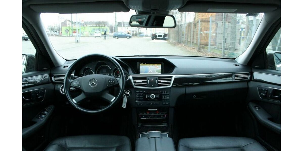 Mercedes-Benz 350 171.000 km 12.499 &euro; Remscheid 42859