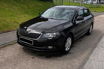 Skoda Superb 227.000 km 5.300 &euro; Burscheid 51399