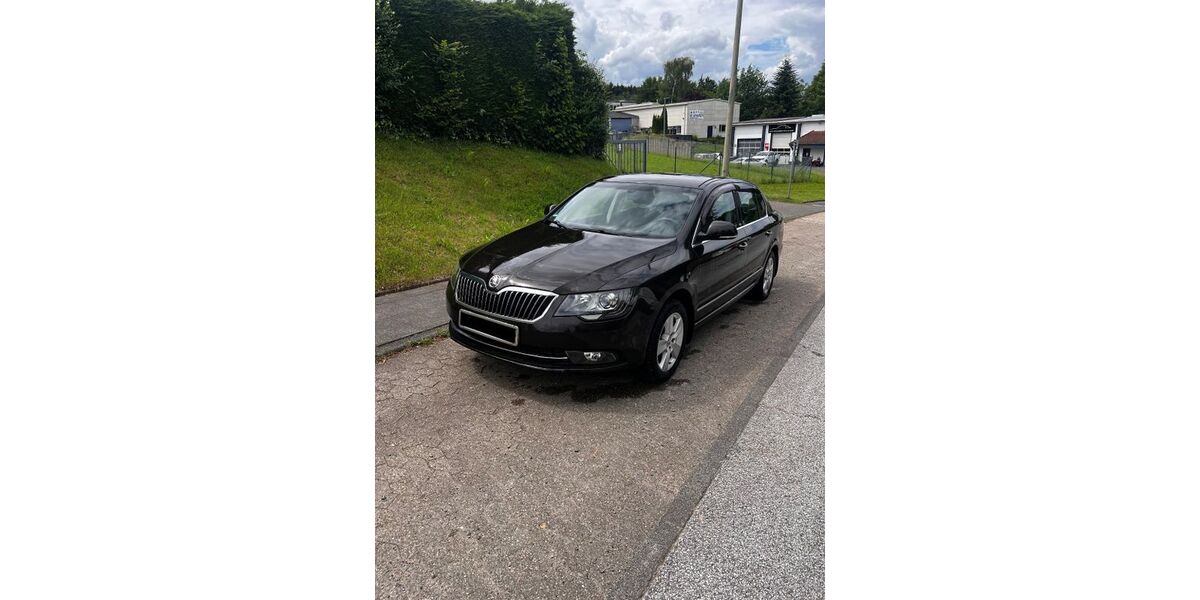 Skoda Superb 227.000 km 5.300 &euro; Burscheid 51399