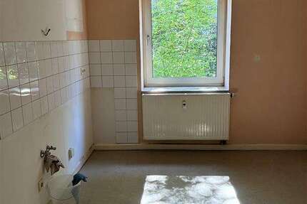 Wohnung Wuppertal Nützenberg - 1 Zimmer, 38 m&sup2;, 300&euro; | Angebot:25352145