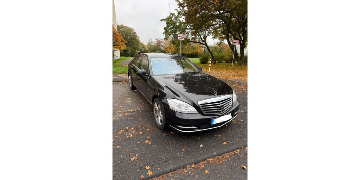 Mercedes-Benz S 500 165.000 km 17.900 &euro; Wuppertal 42369