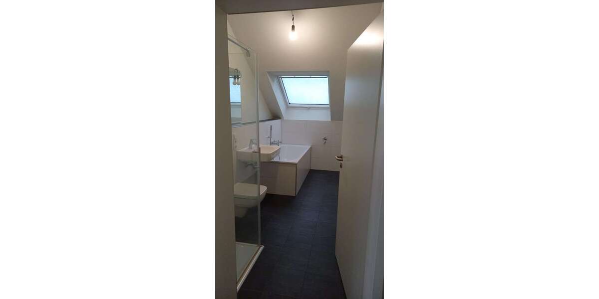 Etagenwohnung Düsseldorf Stockum - 1 Zimmer, 60 m&sup2;, 925&euro; | Angebot:26099570