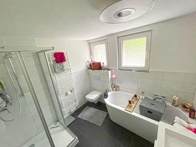 Etagenwohnung Solingen - 3 Zimmer, 75 m&sup2;, 175.000&euro; | Angebot:26019424