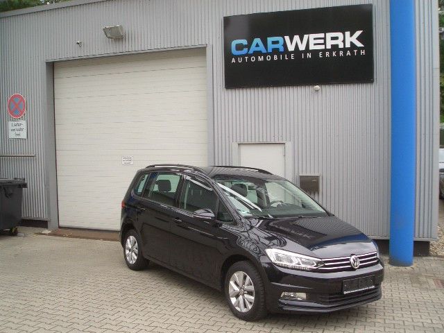 VW Touran 66.941 km 26.975 &euro; Erkrath 40699
