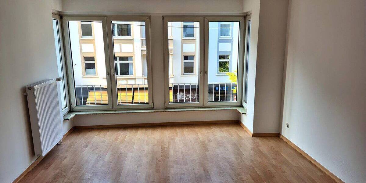 Etagenwohnung Düsseldorf Flingern Nord - 2 Zimmer, 73 m&sup2;, 920&euro; | Angebot:26787853