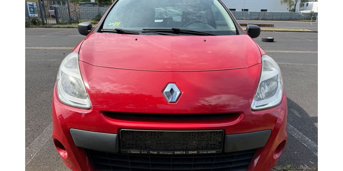 Renault Clio 153.000 km 1.850 &euro; Köln 51103