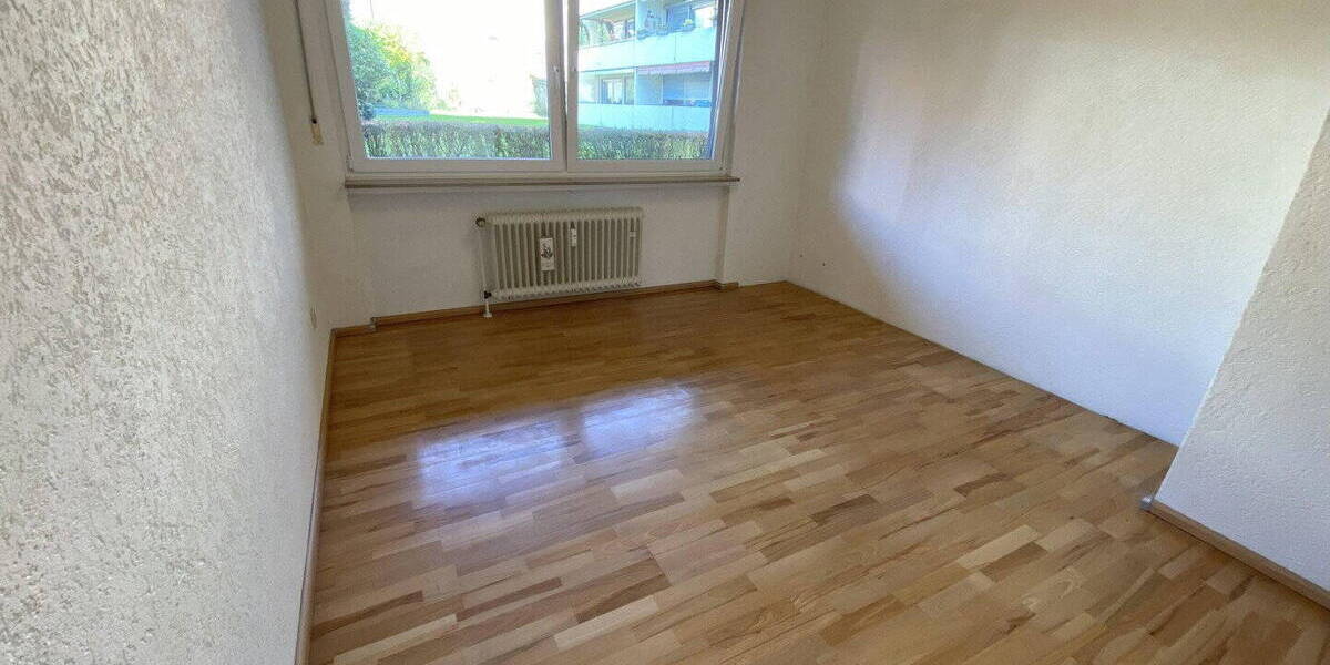 Etagenwohnung Düsseldorf Wersten - 3 Zimmer, 87 m&sup2;, 325.000&euro; | Angebot:26131810