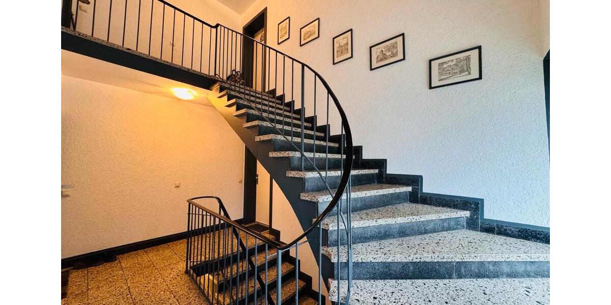 Etagenwohnung Solingen Mitte - 3 Zimmer, 83 m&sup2;, 247.000&euro; | Angebot:26063733