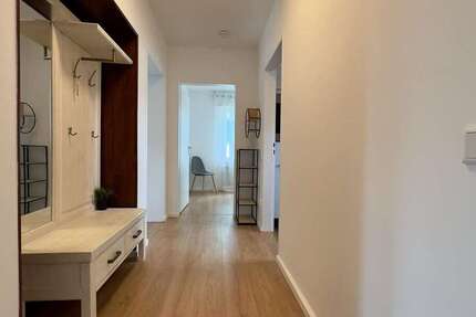 Wohnung Langenfeld - 3 Zimmer, 65 m&sup2;, 690&euro; | Angebot:27385258