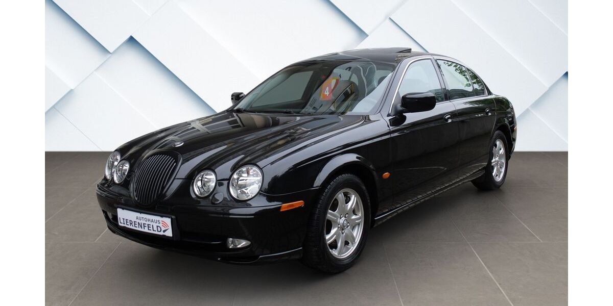 Jaguar S-Type 85.487 km 11.990 &euro; Düsseldorf 40231
