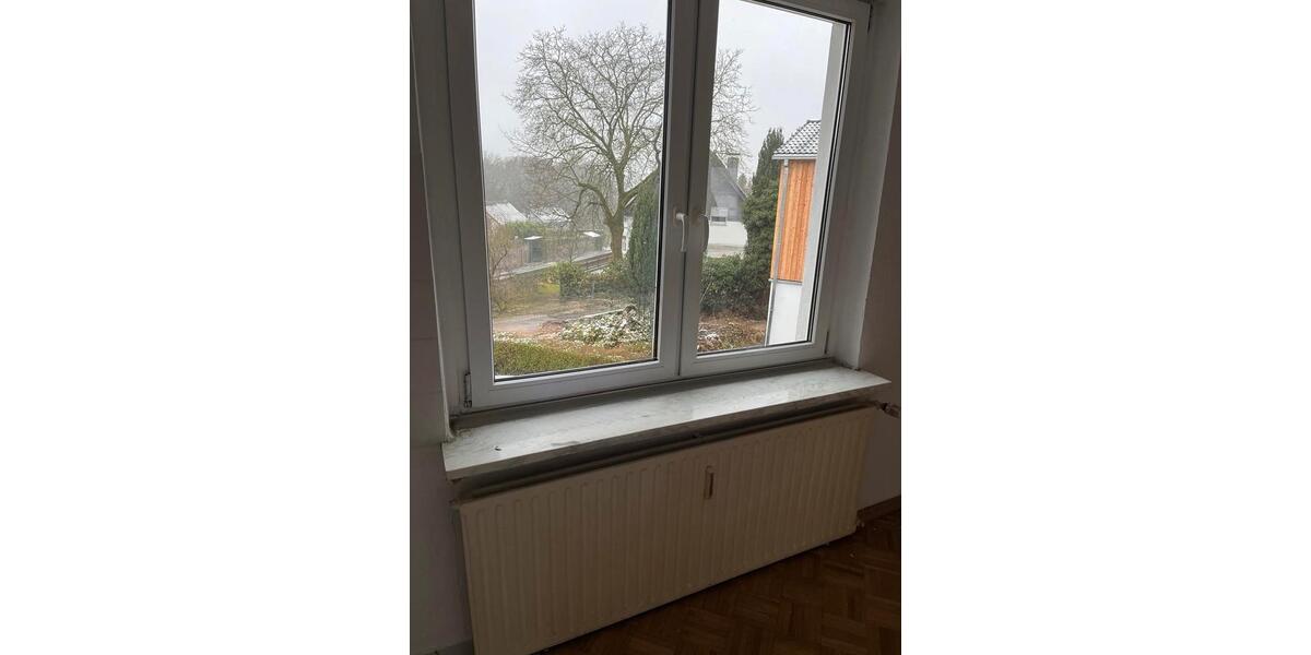 Etagenwohnung Burscheid - 2 Zimmer, 90 m&sup2;, 780&euro; | Angebot:25294112