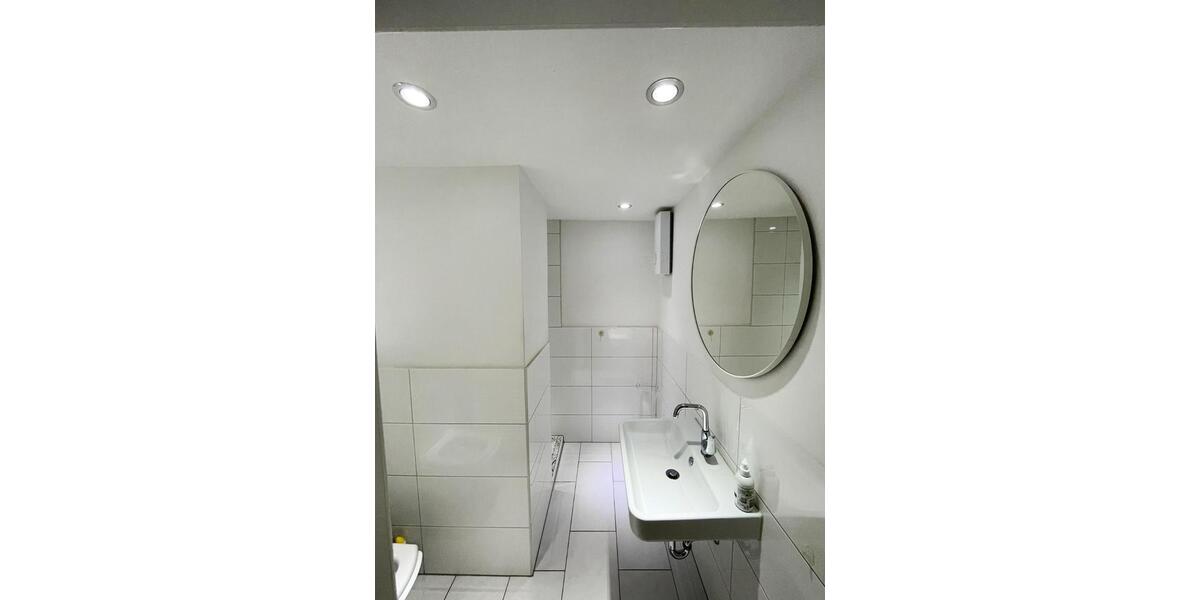 Etagenwohnung Köln Ehrenfeld - 2.5 Zimmer, 65 m&sup2;, 1.000&euro; | Angebot:26072574