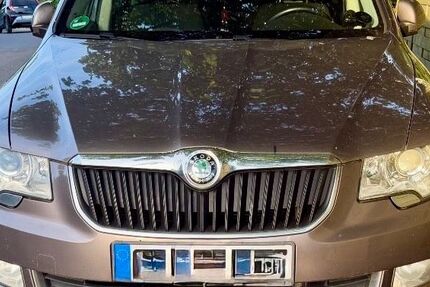 Skoda Superb 248.000 km 6.300 &euro; Odenthal 51519