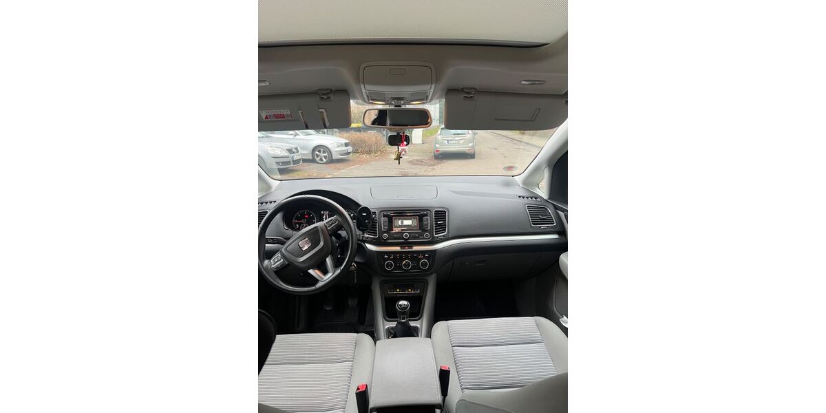 Seat Alhambra 253.021 km 8.490 &euro; Dusseldorf 40597