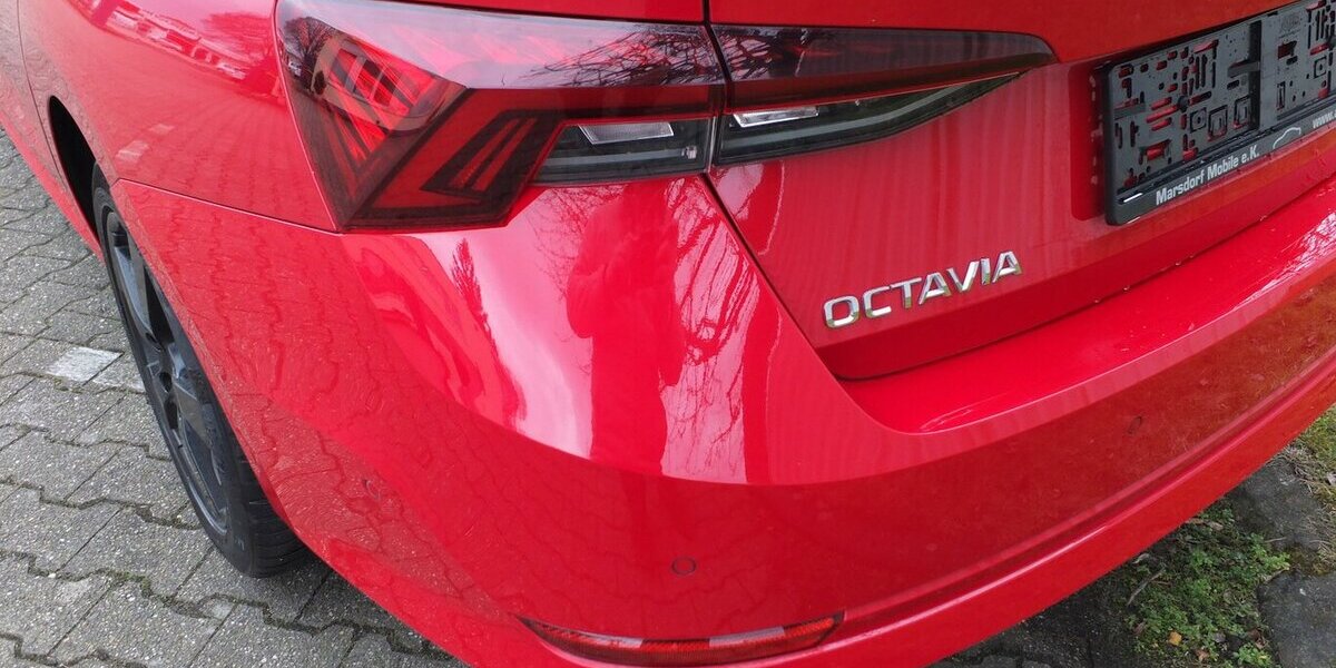 Skoda Octavia 2.0TDi STYLE NAVI BLUETOOTH PARKPILOT 53.254 km 18.908 &euro; Köln 50858