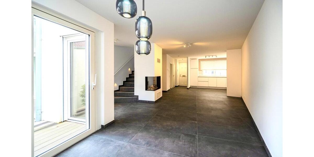 Etagenwohnung Hilden - 3 Zimmer, 122 m&sup2;, 2.340&euro; | Angebot:23474218